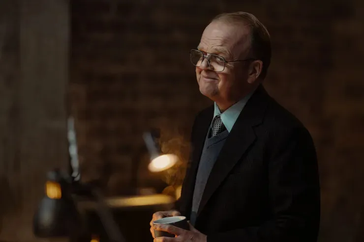 海外ドラマ『モブランド』コリン・タッターソル|俳優:トビー・ジョーンズ(Toby Jones)