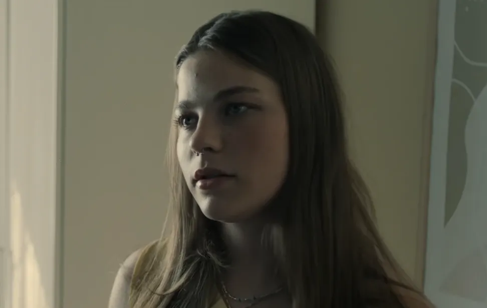 Netflixリミテッドシリーズ『アドレセンス』リサ・ミラー|俳優:アメリー・ピース