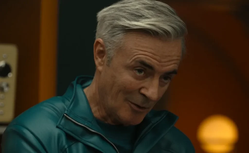 Netflixオリジナルシリーズ『ビリオネアズ・シェルター』アントニオ|俳優:エレアザール・オルティス(Eleazar Ortiz)