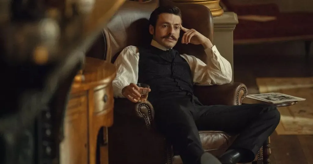 Netflixオリジナルドラマ『ハウス・オブ・ギネス(House of Guinness)』キャスト|アーサー(俳優:アンソニー・ボイル/Anthony Boyle)