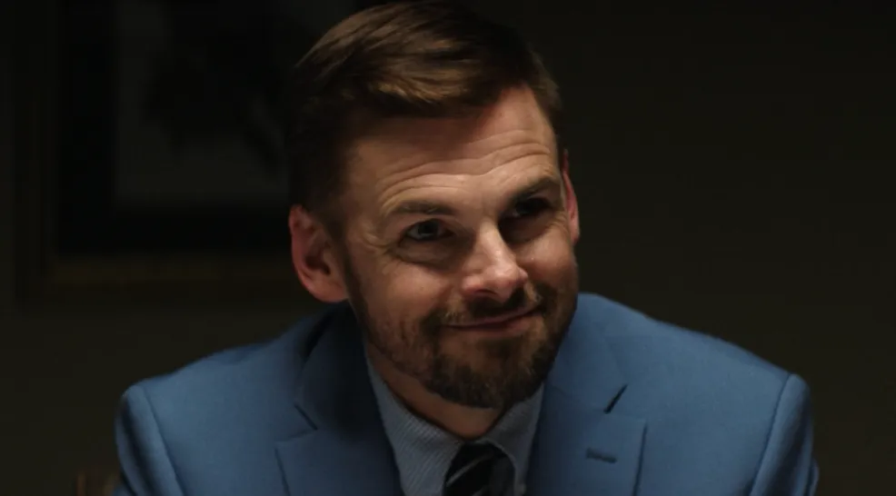 『華麗なるマードー家』キャスト|トミー・デューイ(マーク・ティンズリー役)