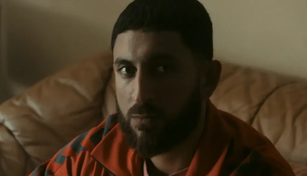 『FAKE/身分偽装』キャスト｜エイリアン・カーシフ(バンビ役)