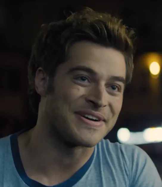 HBOオリジナルドラマ『I LOVE LA』キャスト|フロイ・グティエレス(ランドリー役)