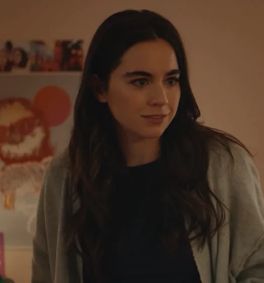 『イエロージャケッツ』シーズン3｜サラ・デジャルダン(キャリー役)