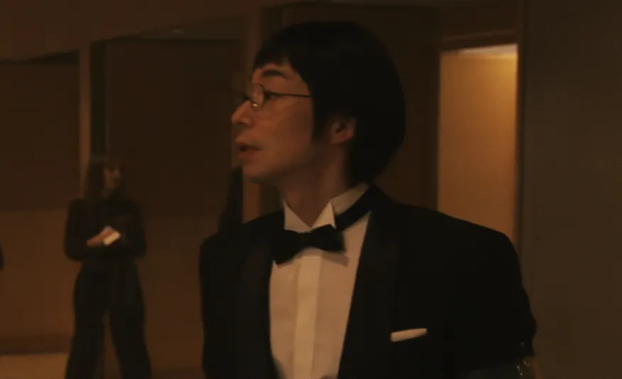 Netflix映画『10DANCE』キャスト｜浜田信也(ダンス業界誌の編集者役)