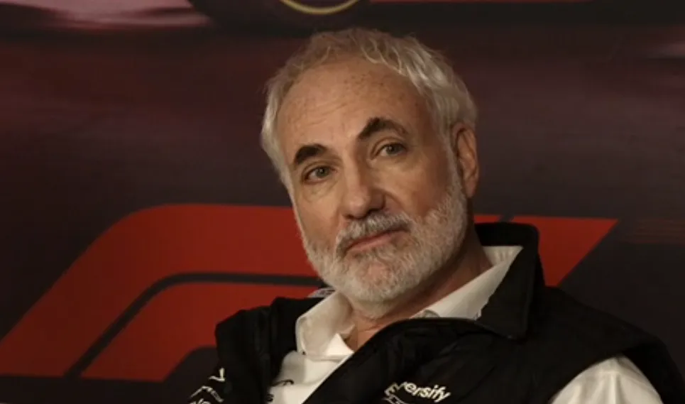 F1 ザ・ムービー(F1：THE MOVIE)キャスト｜キム・ボドゥニア(キャスパー・スモリンスキー役)