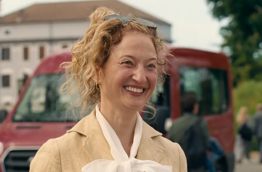 Netflix映画『ジェイ・ケリー』キャスト|アルバ・ロルヴァケル(アルバ役)