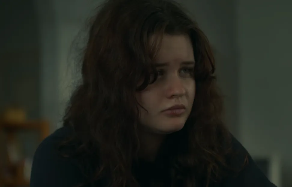 『グレイシー、グレイシー、一緒に遊ぼう?』キャスト|エロイーズ・ロスフィールド(27年前のジョニー・グレイ役)