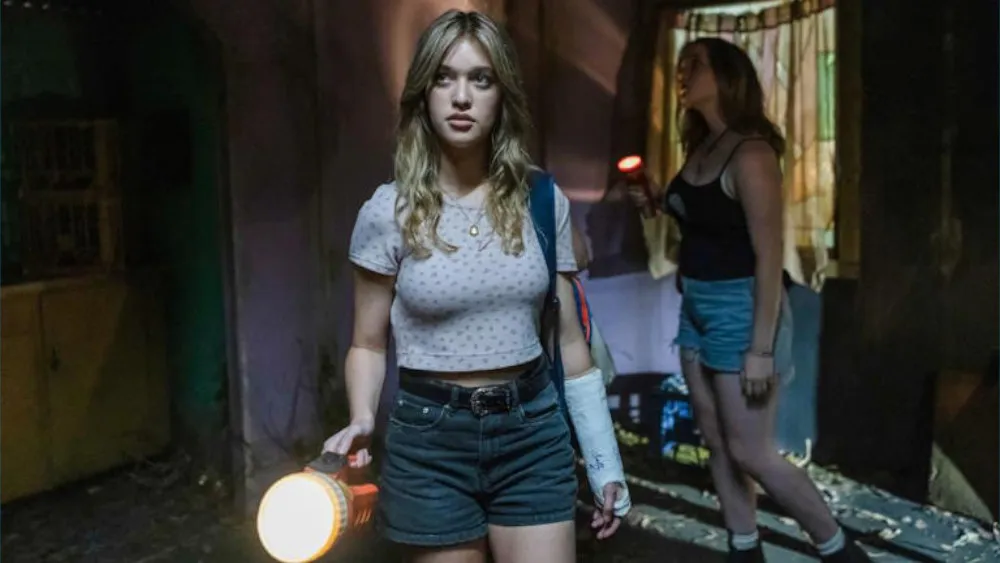 『グレイシー、グレイシー、一緒に遊ぼう?』キャスト|クリスティーナ・ボギッチ(グレイシー・ダーリング役)