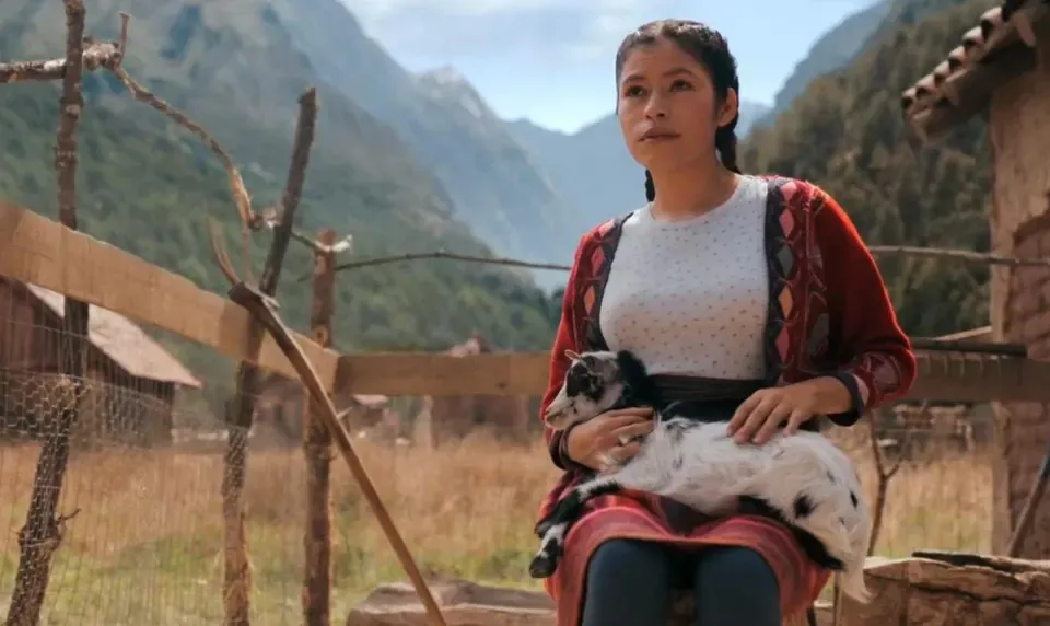 Apple TV『プルリブス』キャスト｜ダリンカ・アロネス(クシマユ役)