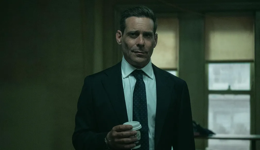 『窓際のスパイ』キャスト｜ジェームズ・カリス(クロード・ウィーラン役)