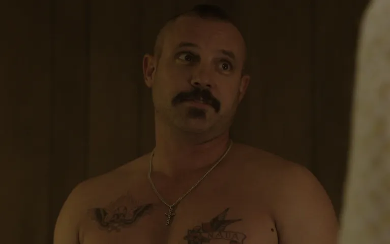 『ハンティング・ワイブス』キャスト｜マイケル・アーロン・ミリガン(カイル役)