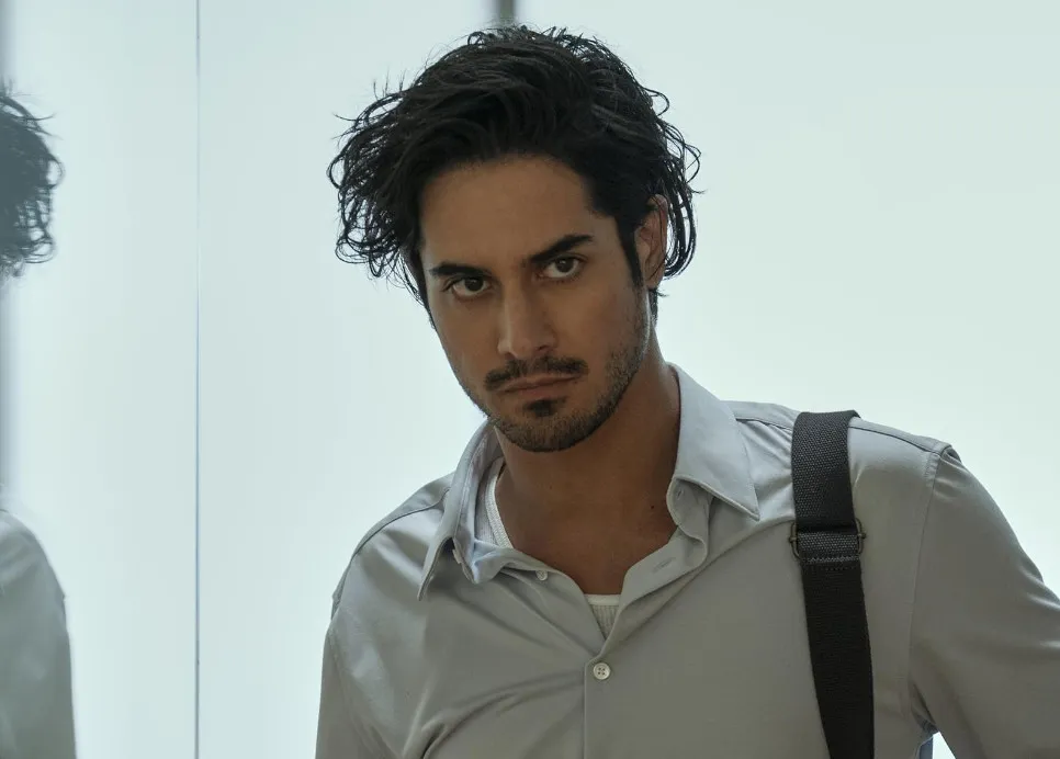 Prime Videoオリジナルドラマ『56日間』キャスト|アヴァン・ジョーギア(オリバー・ケネディ役)