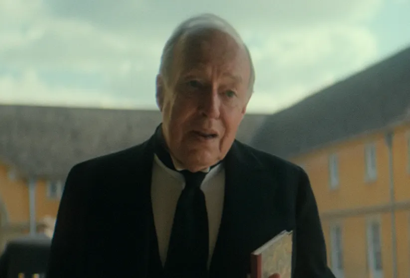 Netflixドラマシリーズ『アガサ・クリスティのセブンダイヤルズ』キャスト｜ガイ・シナー(トレドウェル役)