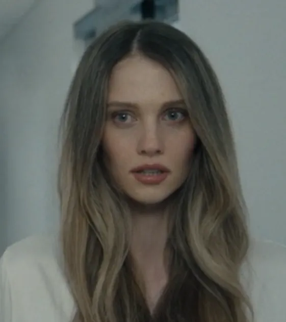 『ザ・ビューティー 美の代償』キャスト｜ヘイゼル・グレイ(ジュリアナ役)