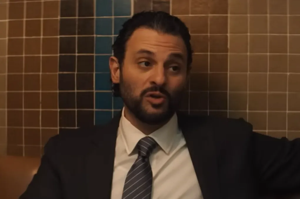 MCUドラマ『ワンダーマン』キャスト｜アリアン・モーイエド(エージェント・クレアリー役)