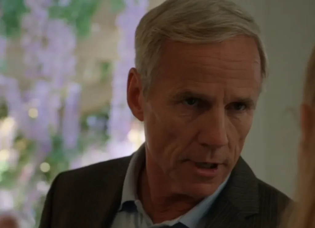 Apple TV『インパーフェクト・ウーマン』キャスト|ヤニス・カルニンス(ハーラン役)