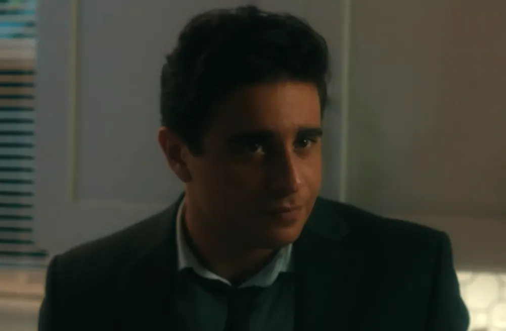 Prime Videoオリジナルドラマ『スカーペッタ』キャスト|ジェイク・カナヴェイル(若き日のマリーノ役)