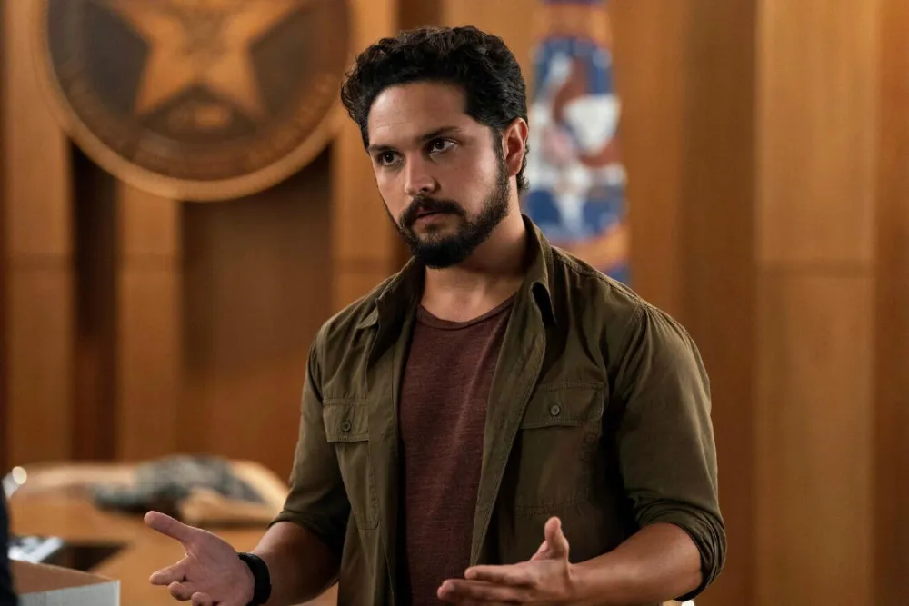 Apple TVオリジナルドラマ『彼が残した、最後の言葉』キャスト|アウグスト・アギレラ(グレイディ・ブラッドフォード役)