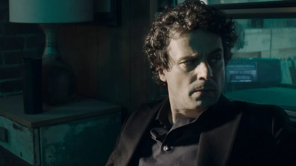 Apple TV『彼が残した、最後の言葉』キャスト|ルーク・カービー(テディ・カンパーノ役)