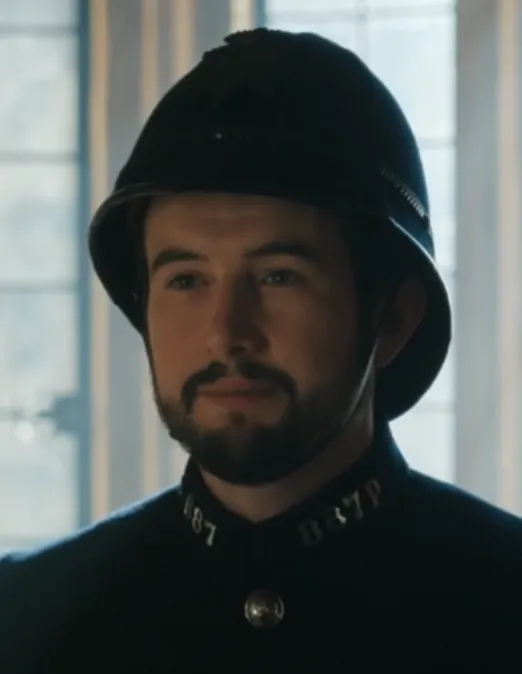 ヤング シャーロック~オックスフォード事件簿』キャスト|スコット・リード(レストレード役)