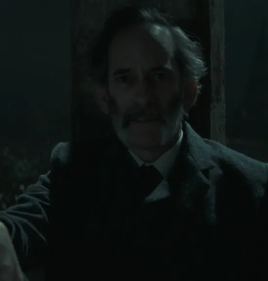 ヤング シャーロック~オックスフォード事件簿』キャスト|ジェームス・ソボル・ケリー(エンライト役)