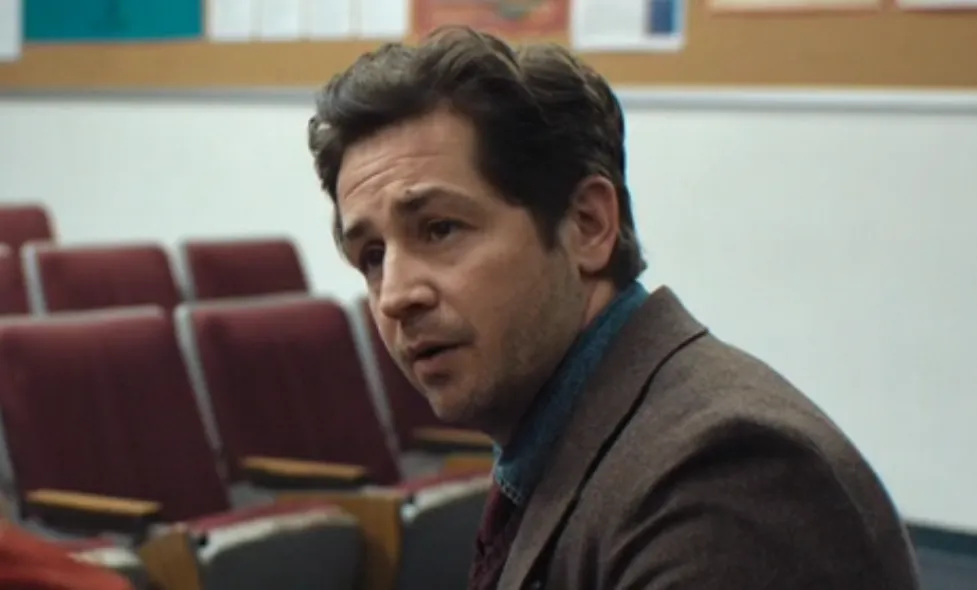 Apple TV『マーゴのマネートラブル』キャスト|マイケル・アンガラノ(マーク・ゲーブル役)