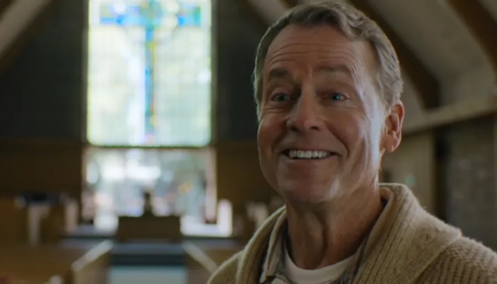 Apple TV『マーゴのマネートラブル』キャスト|グレッグ・キニア(ケニー役)