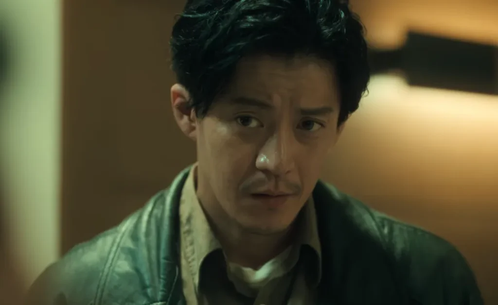 Netflix『ガス人間』小栗旬(岡本賢治役)