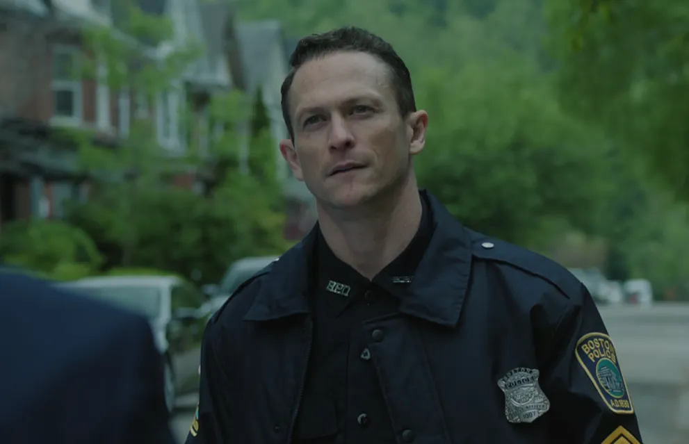Netflix『捜索者の血』キャスト｜ジョナサン・タッカー(アダム・マッケンジー役)