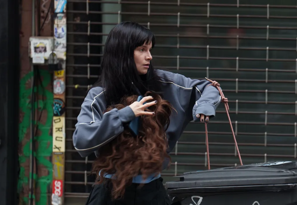 『フューリアス：奪う女と追う女』ローラ・ペティクルー